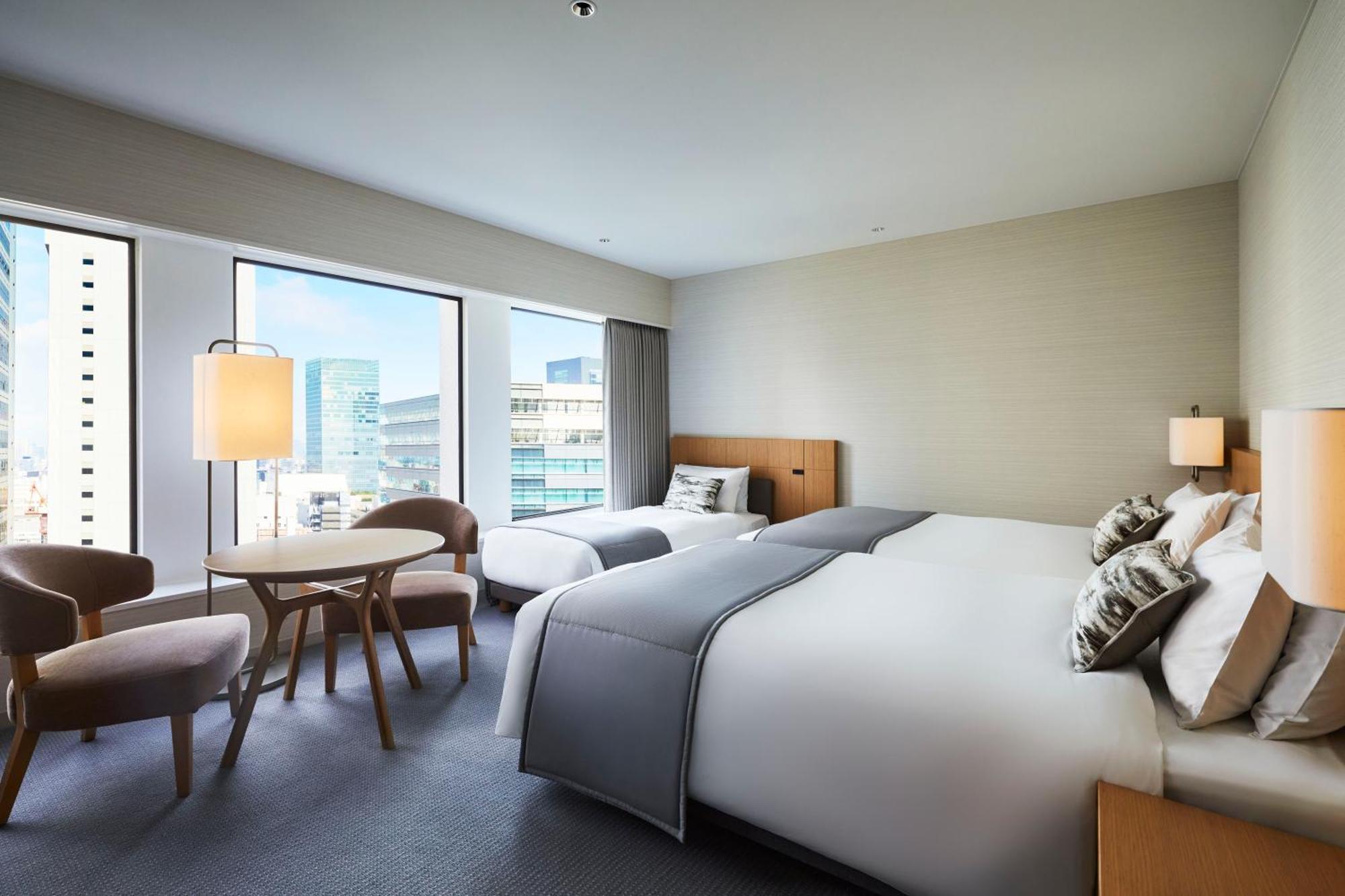 Keio Plaza Hotel 5*